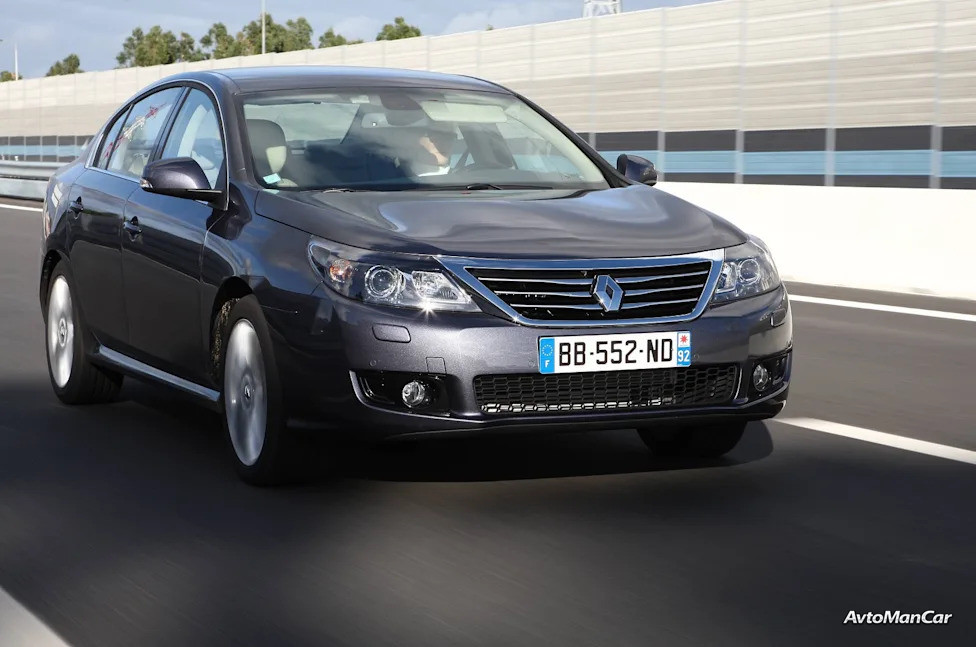 Renault Latitude (2010)