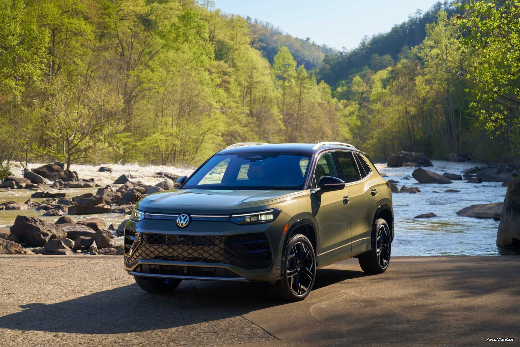 2026 Tiguan SEL R-Line Turbo