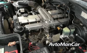 Под капотом двигатель Toyota 1HZ.
