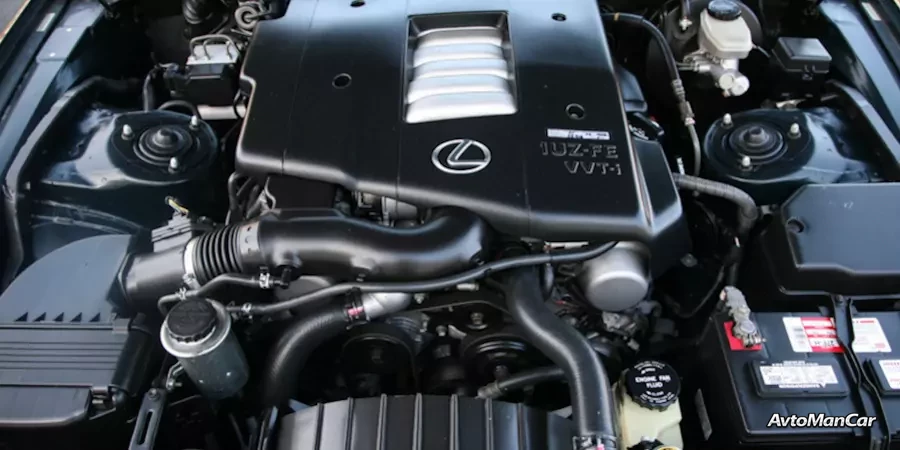 Под капотом двигатель Toyota 1UZ.