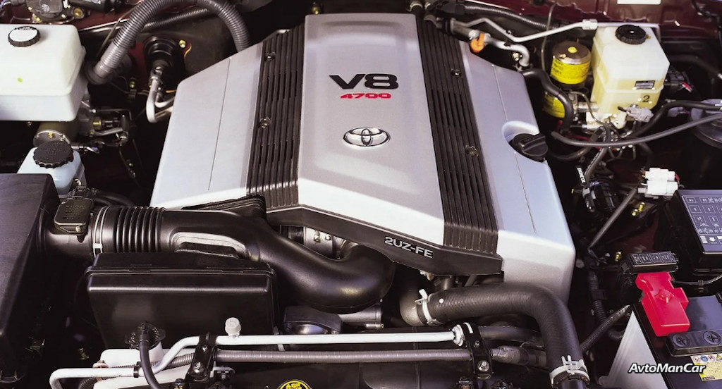 Под капотом двигатель Toyota 2UZ.