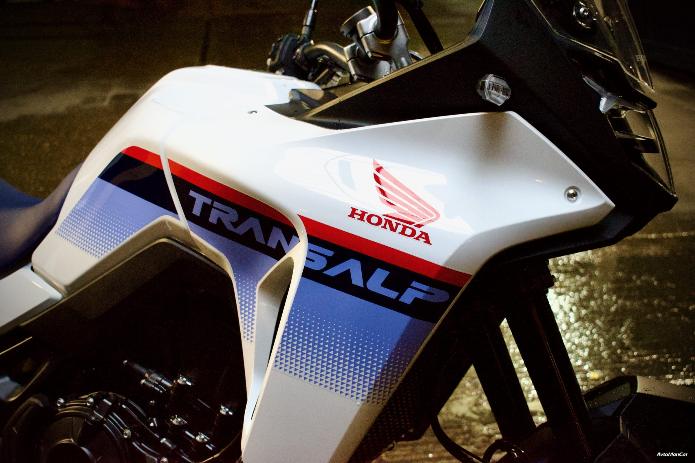 Обтекатель XL750 Transalp